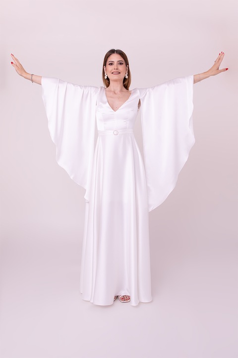 Ilona Andreoiu, Rochie lunga cu maneci clopot The One, Alb