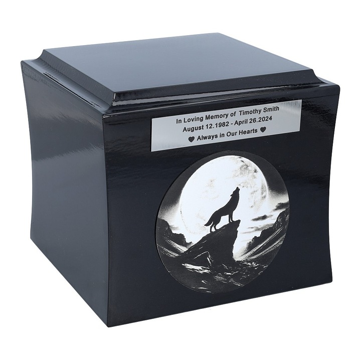 Urna de incinerare cu un lup, gravata cu un lup singuratic