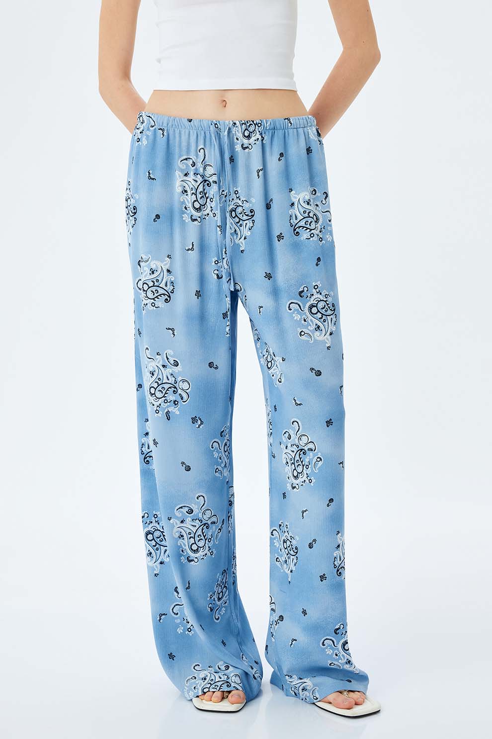 KOTON, Pantaloni lejeri cu buzunare si snur, Alb, Albastru deschis, 34