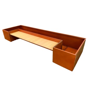 Саксии и цветарници