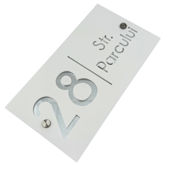 Placuta numar casa, Alb Satinat, Argintiu Oglinda, 2 Distantieri Argintii, 28x15cm