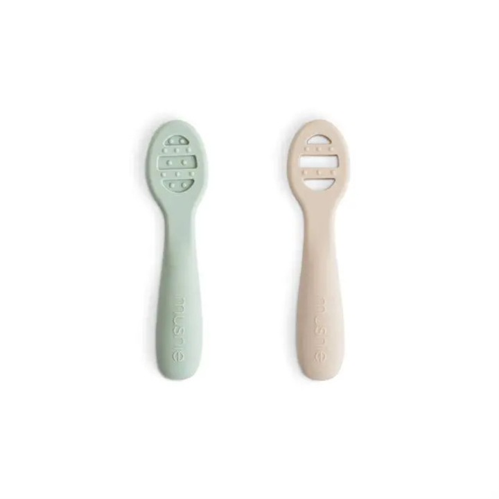 Set 2 jucarii pentru dentitie in forma de lingurite, Mushie, verde/roz