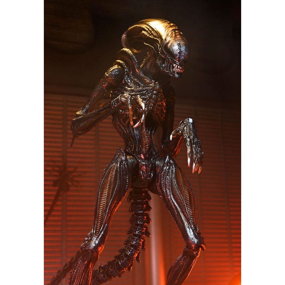 Figurina Alien: Romulus Ultimate Action Figure Scorched Xenomorph