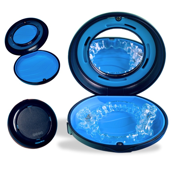 Profesional cutie pentru depozitare aparate dentare INVISALIGN ZENT, cu oglinda, ventilare ajustabila, inlay removable silicone, inchidere magnetica, 8x2,8cm, Albastru