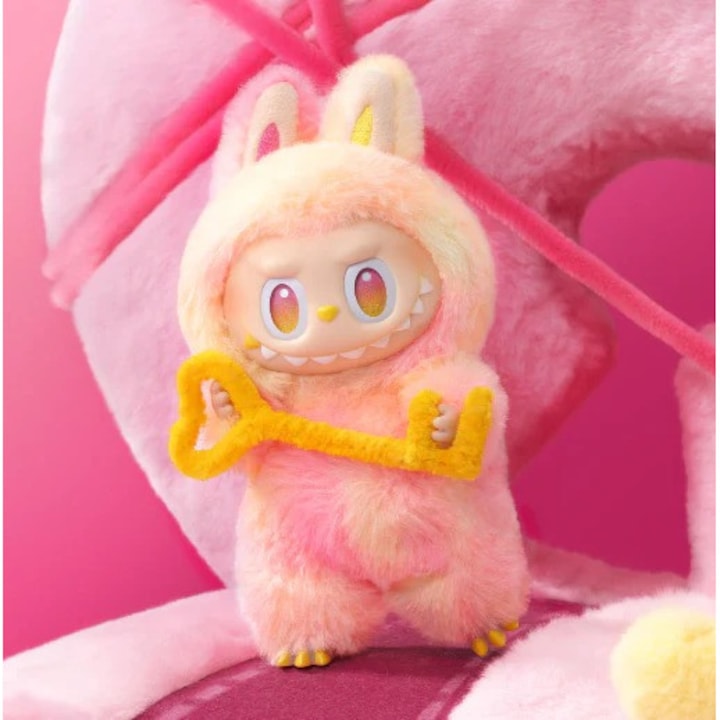 Labubu Roz Figurina Breloc, Labubu, Roz, 20 cm - eMAG.ro