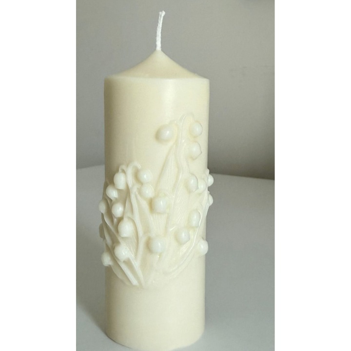 Декоративна ароматна свещ. Диаметър 50 мм, височина 112 мм