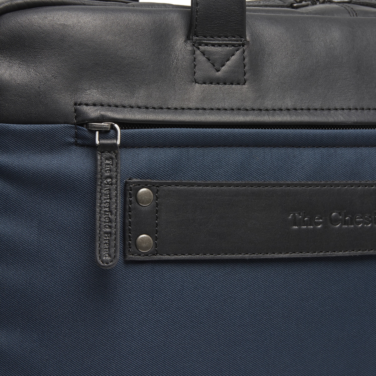 Geantă laptop The Chesterfield Brand Nivano, din piele naturală și nylon, bleumarin, 17 inch, 40x7x30cm