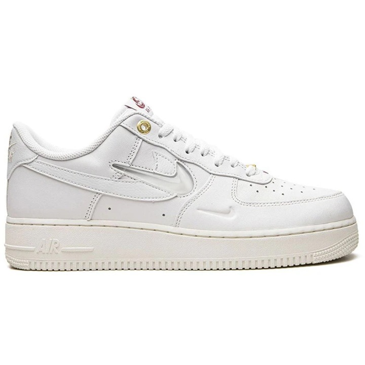 Мъжки спортни обувки Nike Air Force 1 07 DZ5616-100, Бял, 40