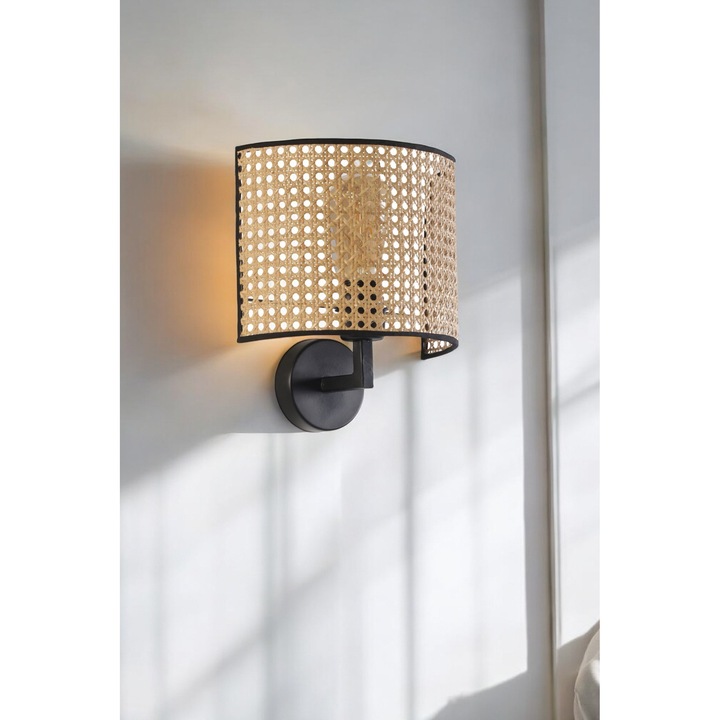 Стенна лампа, Opviq, модел Genesis, метална, капак 27x25см, работи с 3 AA батерии, IP20