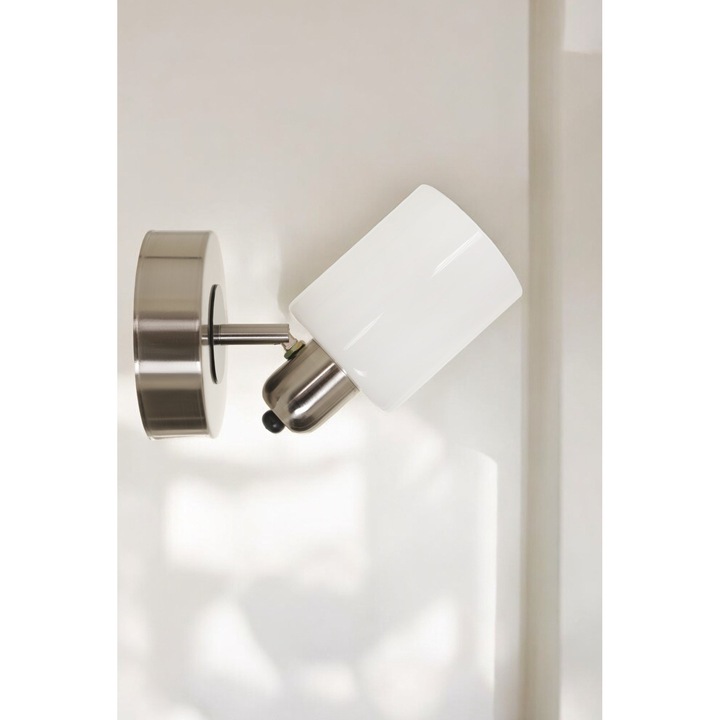 Стенна лампа Naomi, Opviq, метална, 9x11x20см, работи с 3 батерии AA, IP20