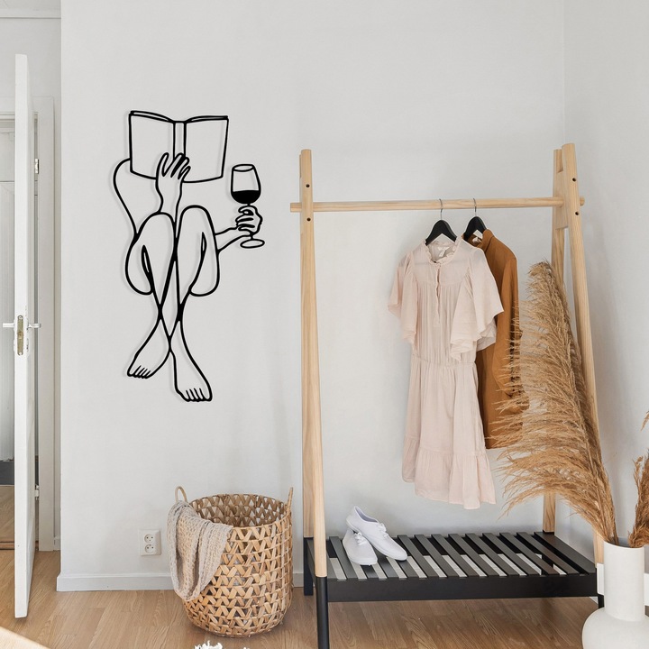 Stílusos fekete dekoratív fém fali kiegészítő, 38 x 73 cm | 100% fém, 1,2 mm vastagság | Tökéletes modern lakberendezéshez és egyedi falfestményekhez