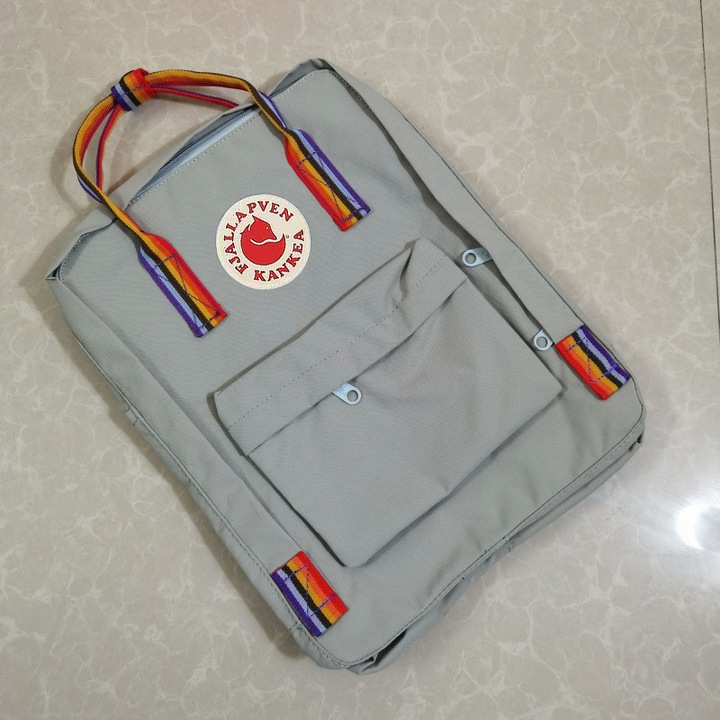 FJALLRAVEN KANKEN hátizsák, vízálló vászon utazó számítógépes hátizsák diákoknak, köd színű, 16 literes