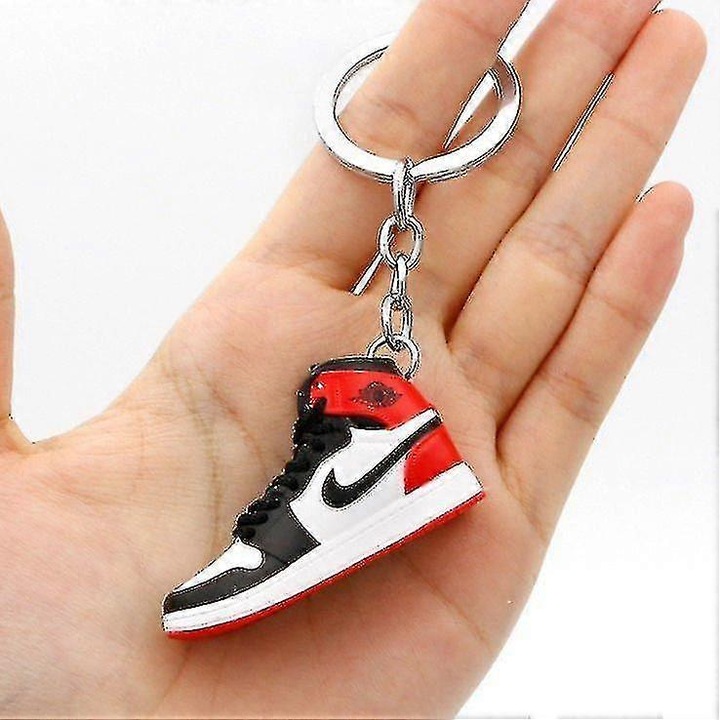 3Dsneaker kulcstartó, mini kosárlabdacipő, PVC, 5x2x2cm, 2 darabos szett