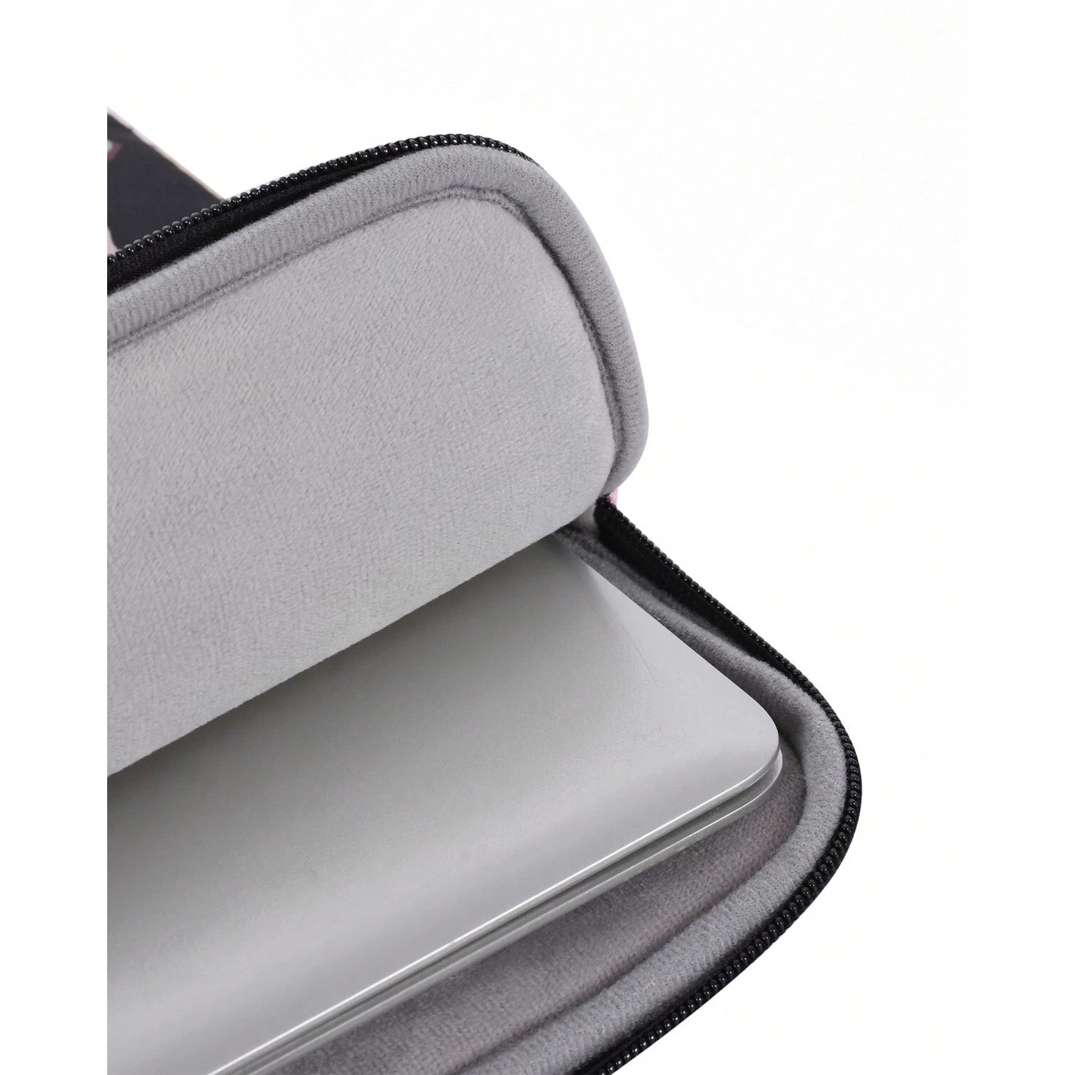 Etui laptop 13", XGSM, negru cu imprimeu roz, dimensiuni 355x251x24mm