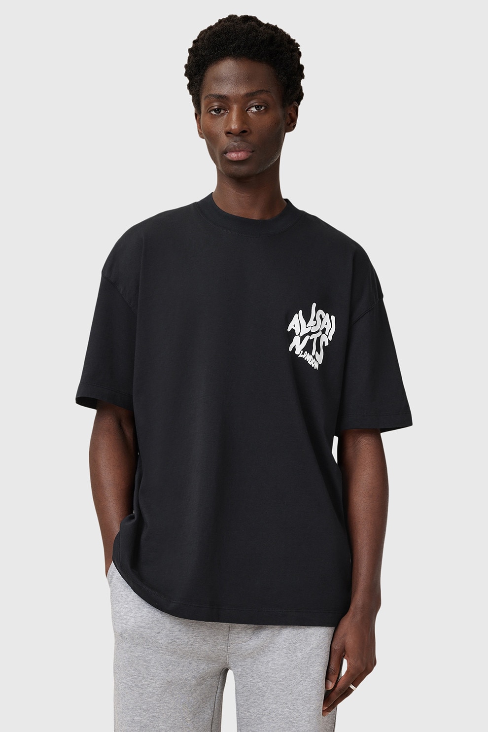 AllSaints, Tricou supradimensionat din bumbac cu imprimeu logo contrastant Orlando, Negru, XL