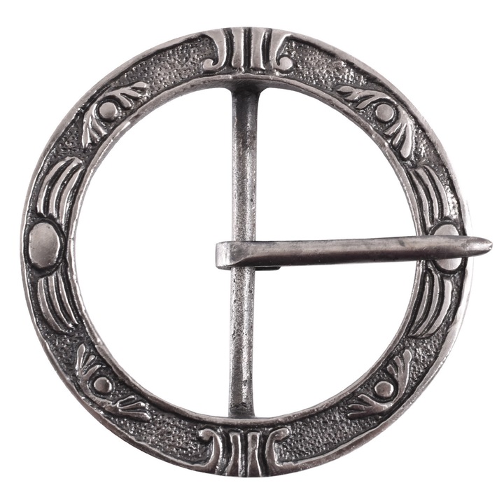 Középkori kanca csat, Harci Kereskedő, kerek, nikkelezett sárgarézből, 9.5 cm átmérőjű, 160 g súlyú