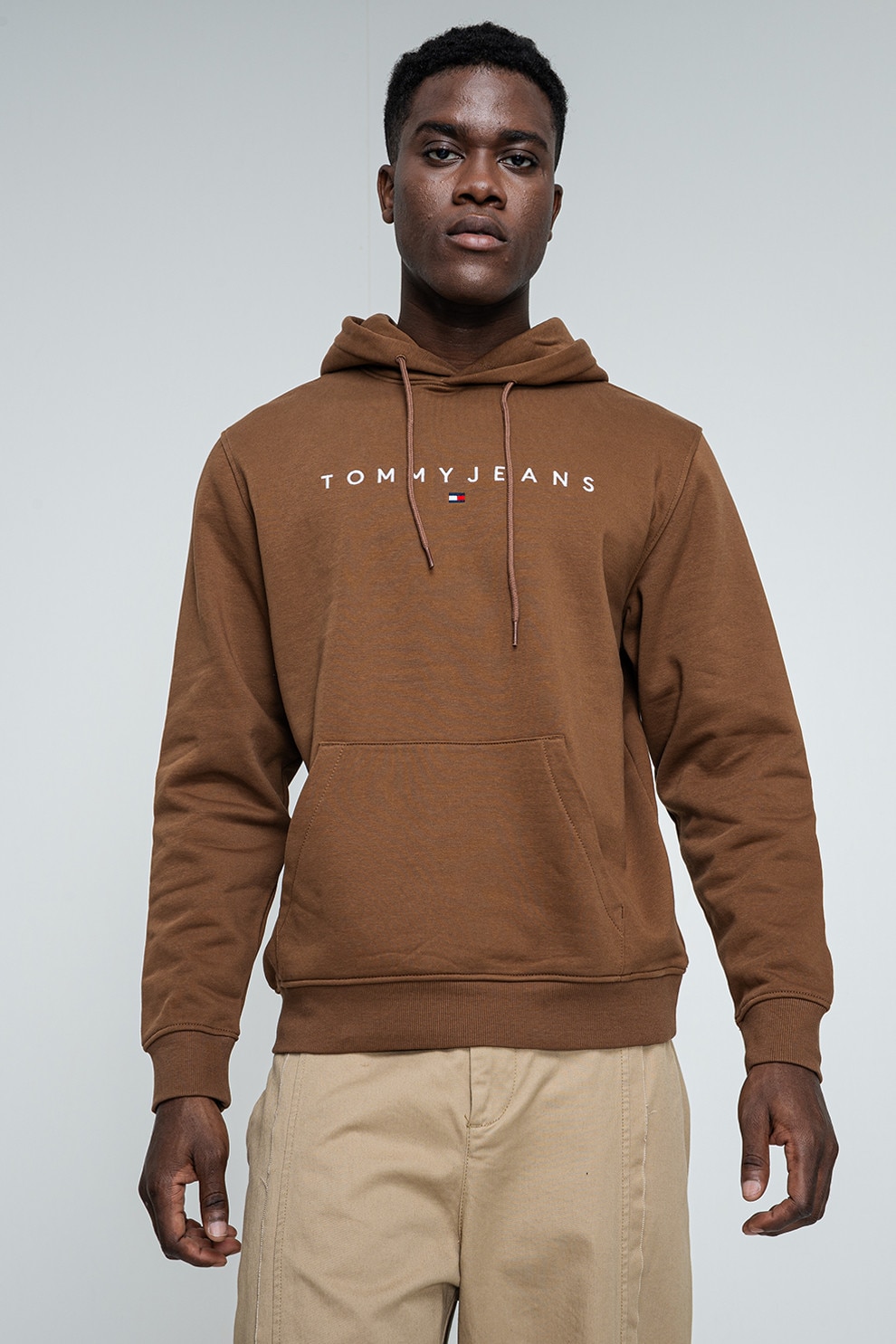 Tommy Jeans, Hanorac din amestec de bumbac cu logo brodat, Maro