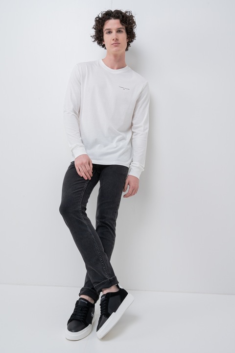 Tommy Jeans, Слим блуза с овално деколте, Бял