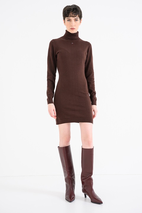 Tommy Jeans, Вталена фино плетена рокля, Кафяв