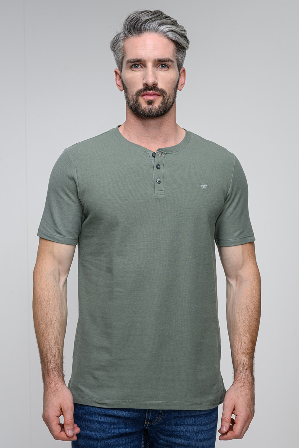 Mustang, Tricou regular fit cu decolteu in V Austin, Verde prafuit, L