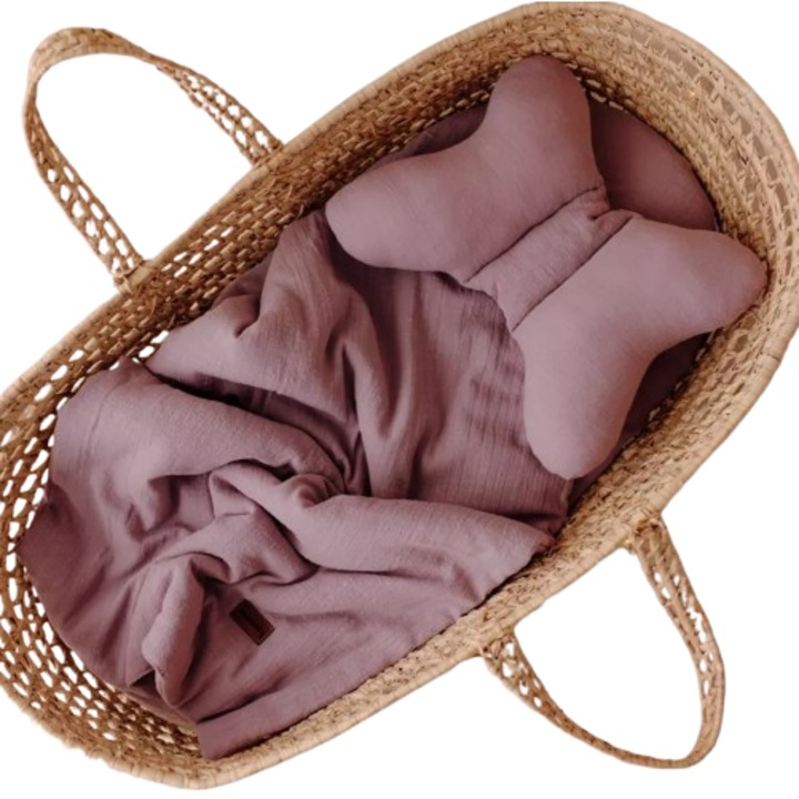 Set 3 in 1 pentru carucior, muselina, lavanda a'la in, 55x75 cm, 65x100 cm, 100x135 cm, cu perna in forma de urechi de urs, culoare lavanda, setul include: patura, perna, protector, material: muselina 100% bumbac, hipoalergenic, certificat Oeko-Tex, c