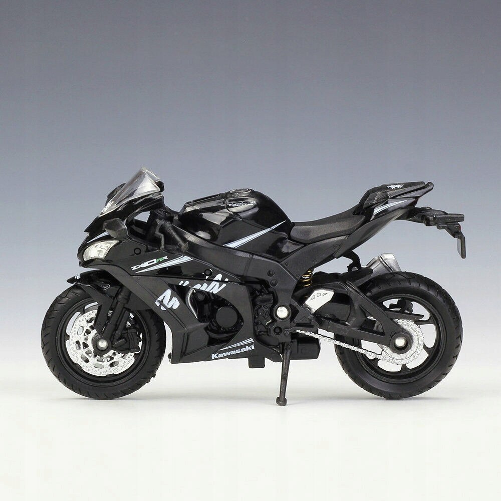 まっち Macheta motocicleta model Kawasaki Ninja ZX-10RR 2017, scala 1:18