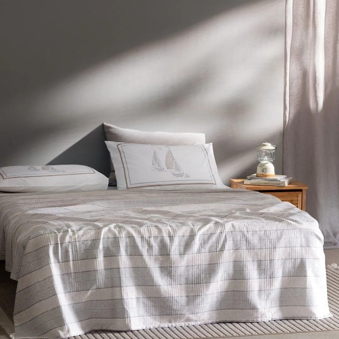Lenjerie de pat Madame Coco, set cu patura imprimata, 50% bumbac
