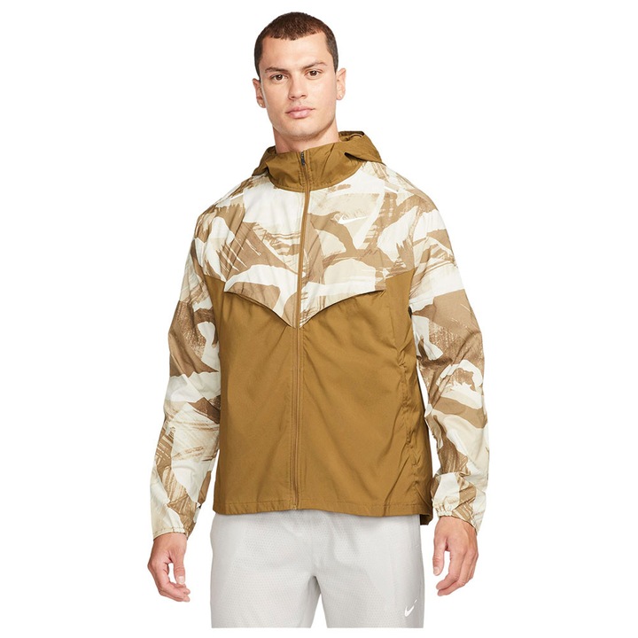 Jacheta sport Nike Windrunner Camo, impermeabila, usoara, maro, poliester, S INTL