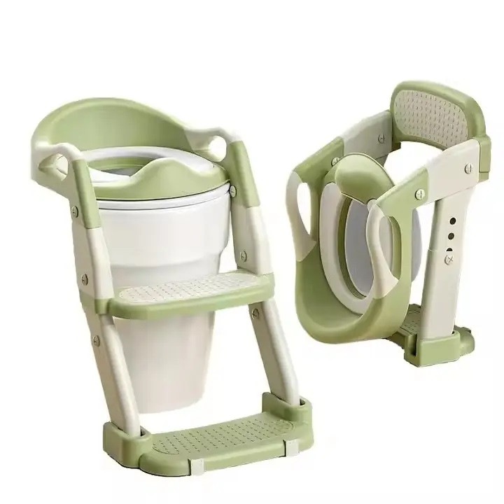 Reductor pentru copii Little Mom Green multifunctional 3 in 1, pliabil, colac ergonomic din PVC, cu recipient colector si manere de sustinere, dimensiuni 35.5x17x39 cm