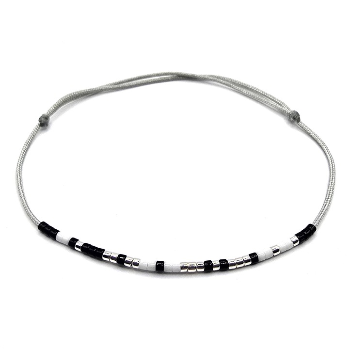 Гривна с морзов код, надпис "Обичам те", Lexy's Boutique, дамска, регулируем размер, цветни и посребрени мъниста Miyuki, черно/бяло