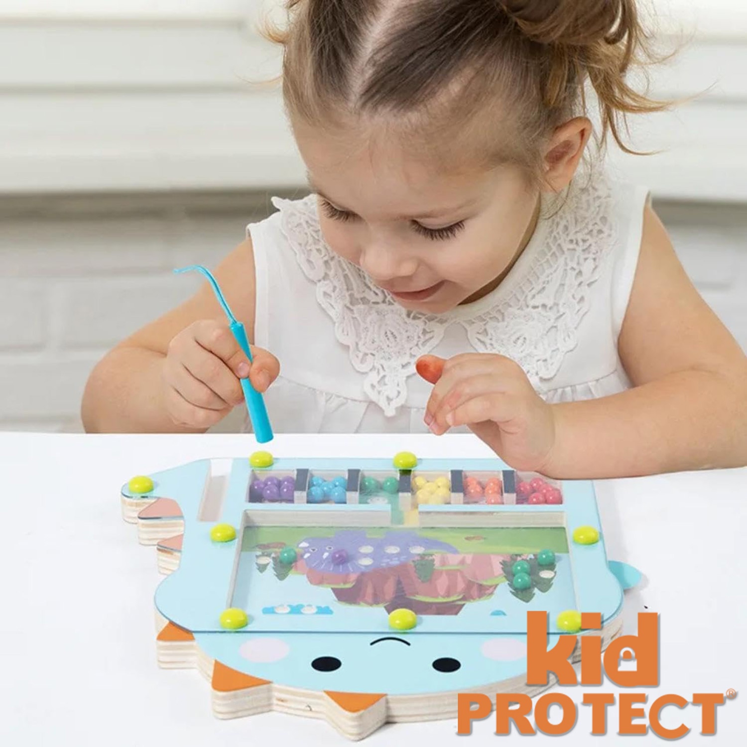 Jucarie Tip Puzzle Magnetic Montessori Din Lemn cu Bilute Pentru