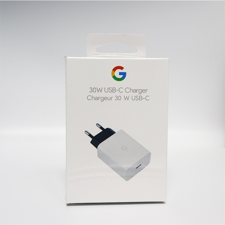 Google 30 W-os PD gyorstöltő USB-C-vel, Pixel 9, 8, 7, 6, 5 készülékekhez (GA03502-EU)