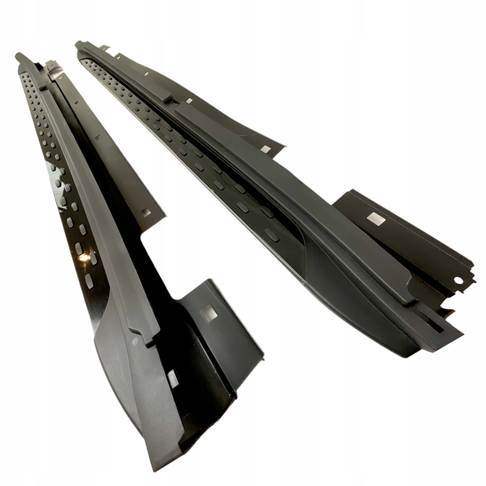 メル31255ページ Set praguri laterale negre pentru Mercedes GLC X253 si C253