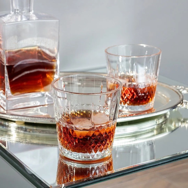 4 darabos Calisto whiskyspohár készlet, Madame Coco, 400ml, ergonomikus kialakítás, újrahasznosítható