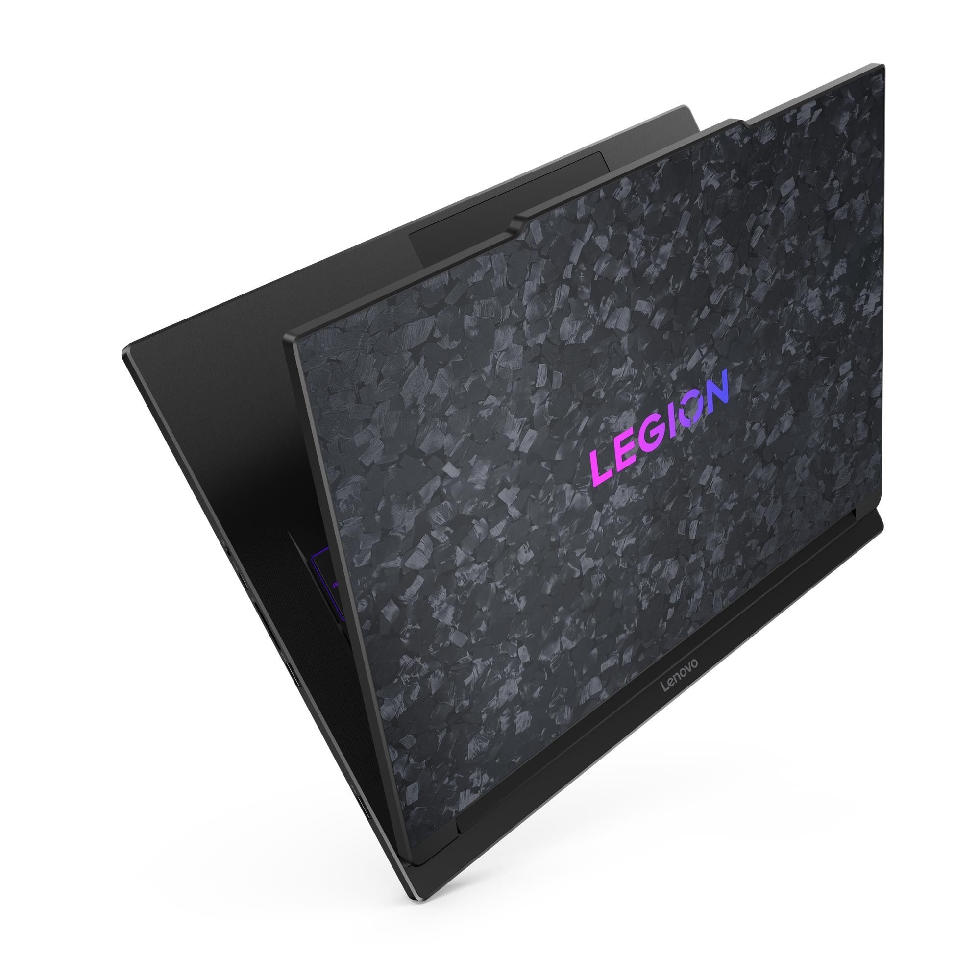 Laptop Lenovo Legion 9 18IAX10 83EY000LPB, 18 inch 3840 x 2400, Intel Core Ultra 9 275HX 24 C / 24 T, 2.7 GHz - 5.4 GHz, 40 MB cache, 28 W, 64 GB DDR5, 2 TB SSD, Nvidia GeForce RTX 5090, Windows 11 Pro